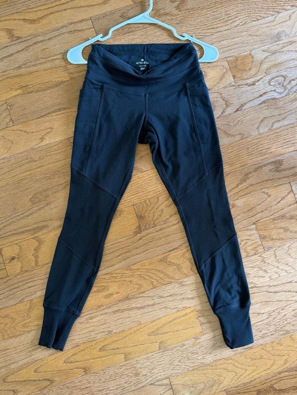 Athleta Excursion Ribbed Trim Leggings with Pockets Black XS